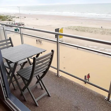 In With Coastal Views, Cleaning Included * Nieuwpoort