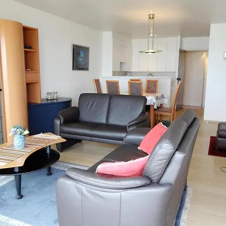 In With Coastal Views, Cleaning Included * نيوبورت